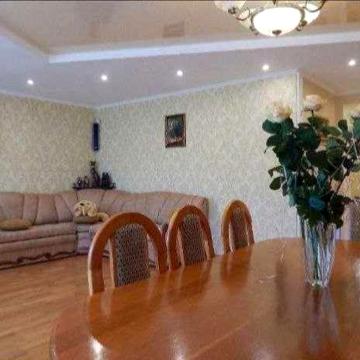 Продається 3-х кімнатна квартира р-н 38 школи