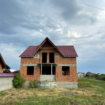 Продаж 4к Дім вул. Першотравнева