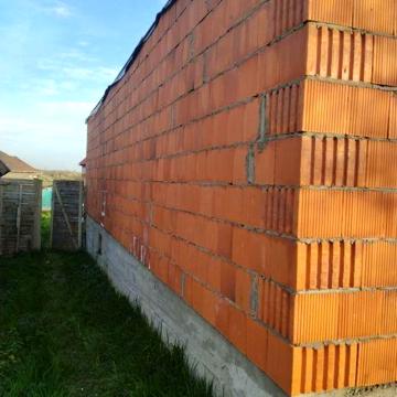 Продам недобудований будинок