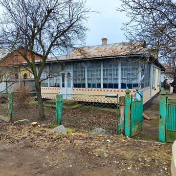 Продаж  житлового будинку в центрі м. Гнівань
