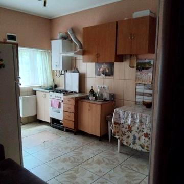 СРОЧНО ! Продаю свою 1-ю квартиру в центре города ,частный сектор