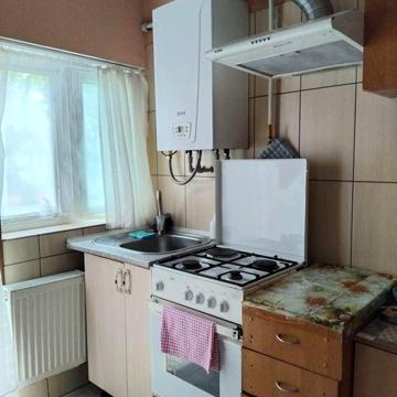 СРОЧНО ! Продаю свою 1-ю квартиру в центре города ,частный сектор