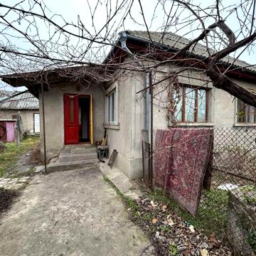 Продам дом в районе Победы