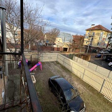 Продаж будинку та ділянки, 10 соток Ірпінь Центр