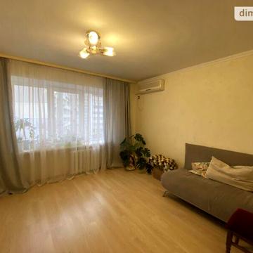 Продаж 2к Квартира вул. Левітана