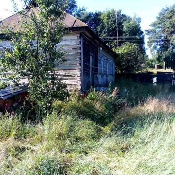 Продам земельну ділянку в смт. Короп, є будинок