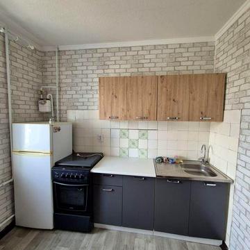 Сдам 1 к  квартиру,левый берег.
