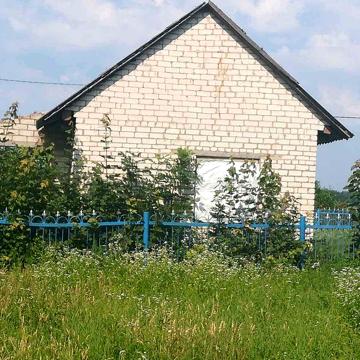 Будино біля озера, перша лінія