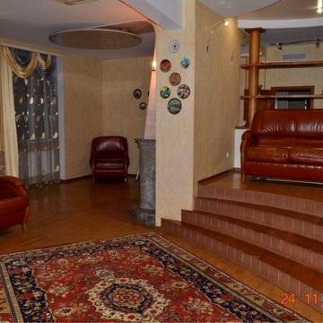 Большая квартира, Центр срочно