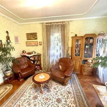 Будинок вулиця Паркова/ центральна частина