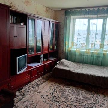 2х-комнатиная в центре Теплодара на среднем этаже в кирпичном доме