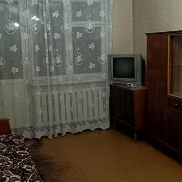 Небесної Сотні просп. (Маршала Жукова), 16