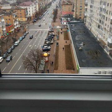 Продам 1 комнатную квартиру в центре