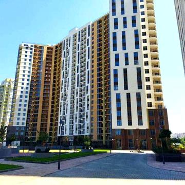 Продам 2-кімнатну квартиру, 60 Перлина, вид на іподром ЖК 60 Жемчужина