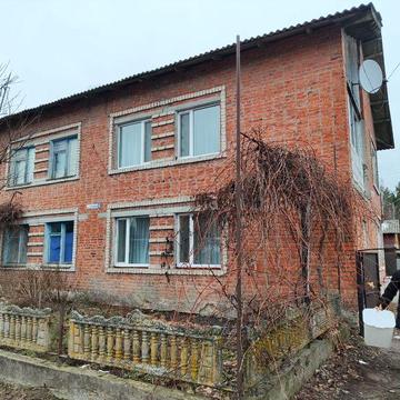 Будинок мебльований з земельною ділянкою