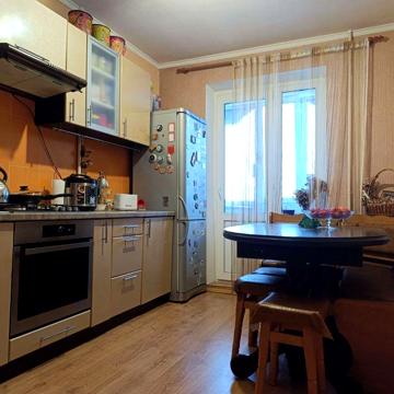 Продам 3 кімнатну квартиру по вул. В. Дивізії