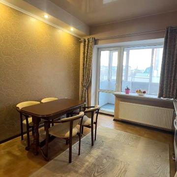 Продам 4-кімн.кв. 103,6 кв.м по вул. Горького, центр