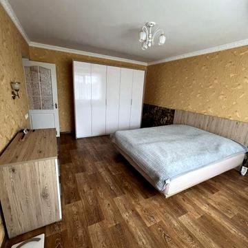 Продається 4-х кімнатна квартира (94,6 м² ) простора та комфортна (