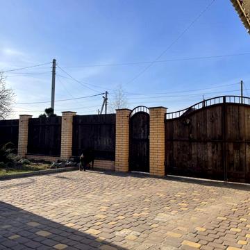 Продам будинок заходь і живи