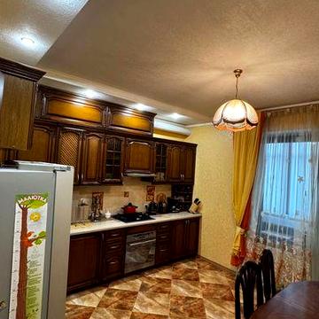 Пропонується до продажу 6 кімнатна квартира., 4/5пов., в 2- х рівнях