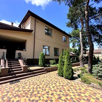 РОЗКІШНИЙ будинок з ремонтом та басейном. Ділянка 23 сотки