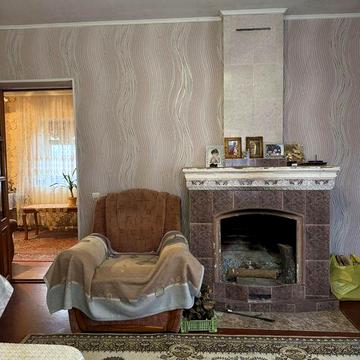 Продам будинок.Орловщина .Центр.