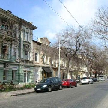 Квартира на Соборной площади под мини-салон!
