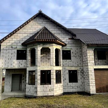 Дім двоповерховий