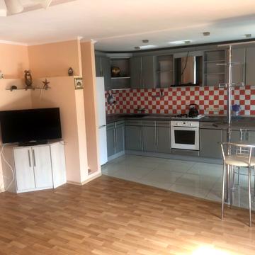 Кургузова вул., 4 Б