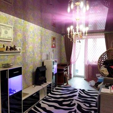 № 13245 - 2 к. квартира, вул. Київська, гарна, тепла, світла, +підвал.