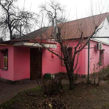 Продам благоустроенный дом в центре города, г. Каменское