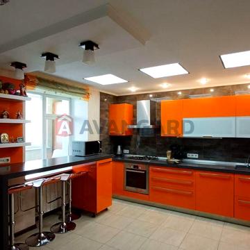 Велика квартира 140 кв, елітний будинок Св. Миколая (Артема) Торг