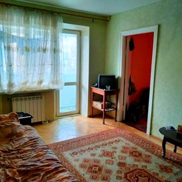 Продаж 3-х кімнатної квартири зі своїм опаленням  центр м. Буча