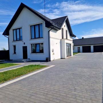 продам стильний будинок з ділянкою 10 сот