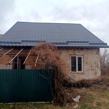 Продам пів будинку