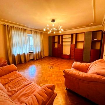 Вузівська 5, м. Київ. Продаж 3-х кімнатної квартири!