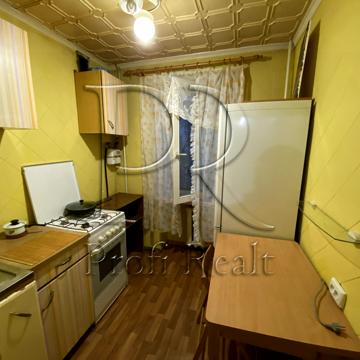 Здолбунівська вул., 1