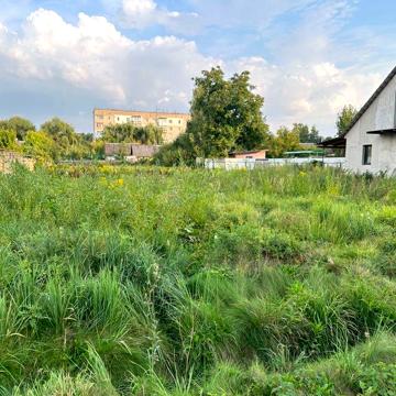 Частина будинку з ділянкою 20сот. в центрі