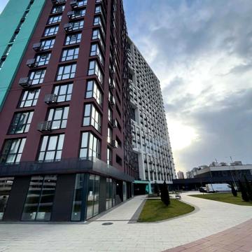 Віктора Некрасова вул. (Північно-Сирецька), 4