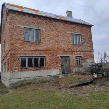 будинок та земельна ділянка 10 сот., м. Радехів