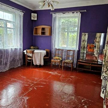 Продається будинок з земельною ділянкою в с. Полянецьке, вул. Миру,2.