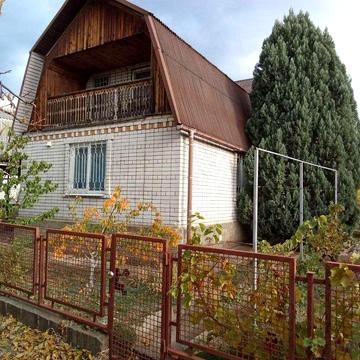 Продаю 3-поверхову зимову дачу на р. Дніпро за Любимівкою