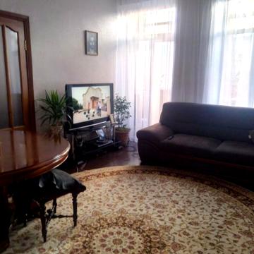 Костянтинівська вул., 37