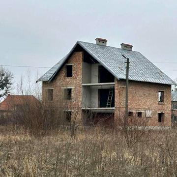 Продаж незавершеного цегляного будинку