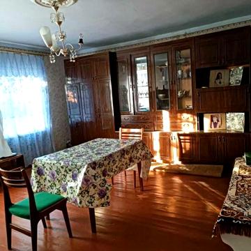 Дом в Дачной, 17км по Киевской трассе.