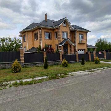 Продаж будинку з ділянкою на 24 сотки, 475 кв. м, 6 кімнат