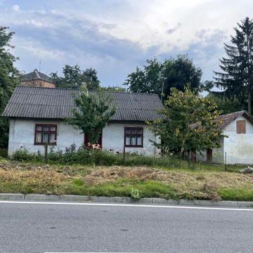 Продаж / оренда будинку в м. Комарно