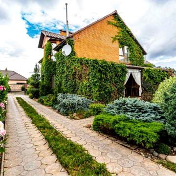 Дом 240кв м. 15км от Киева