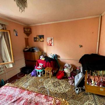 Будинок смт Рокитне