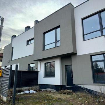 Продам котедж в Брюховичах по вулиці Арктичній (єОселя)